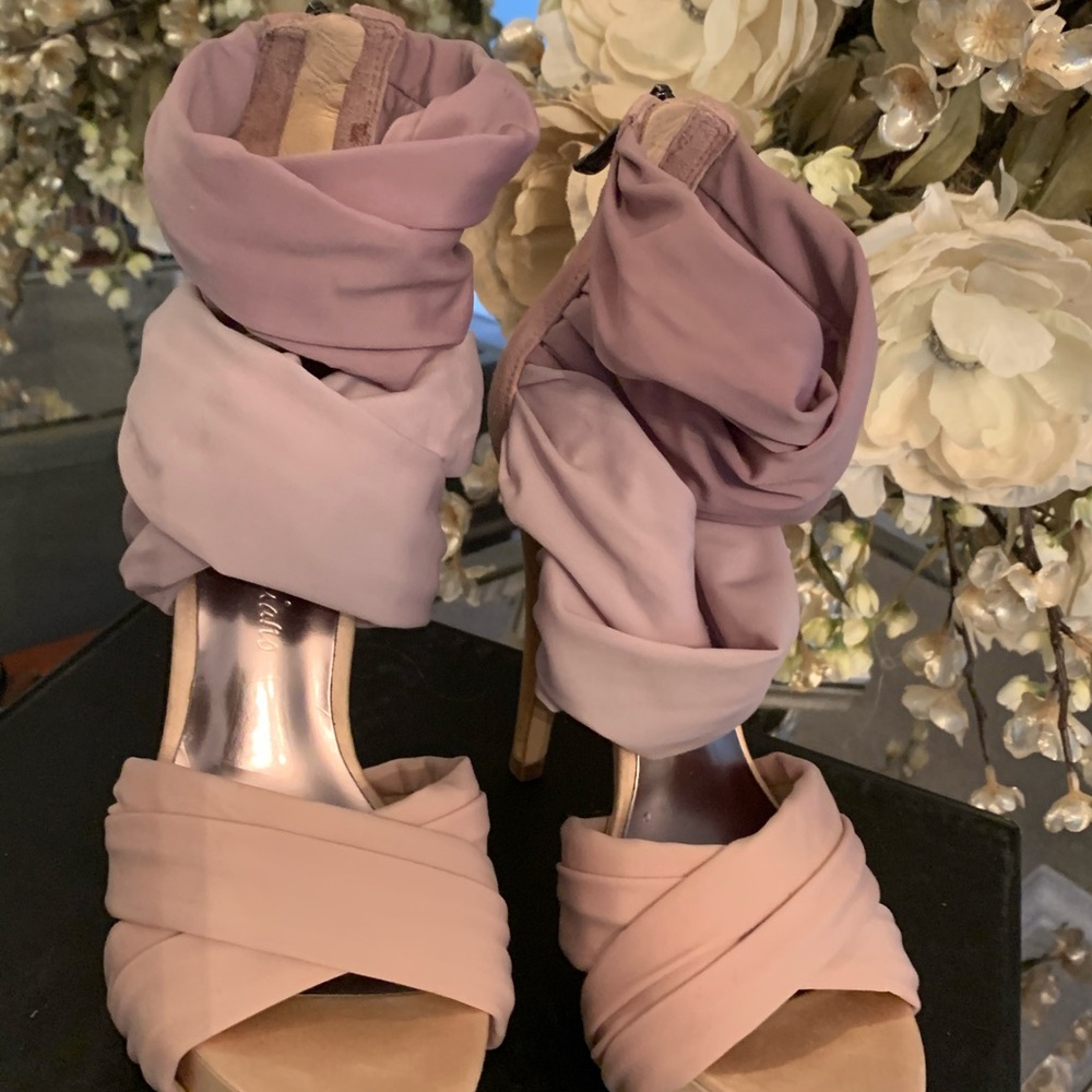 GUESS  SHOES - Picture 3 of 6
